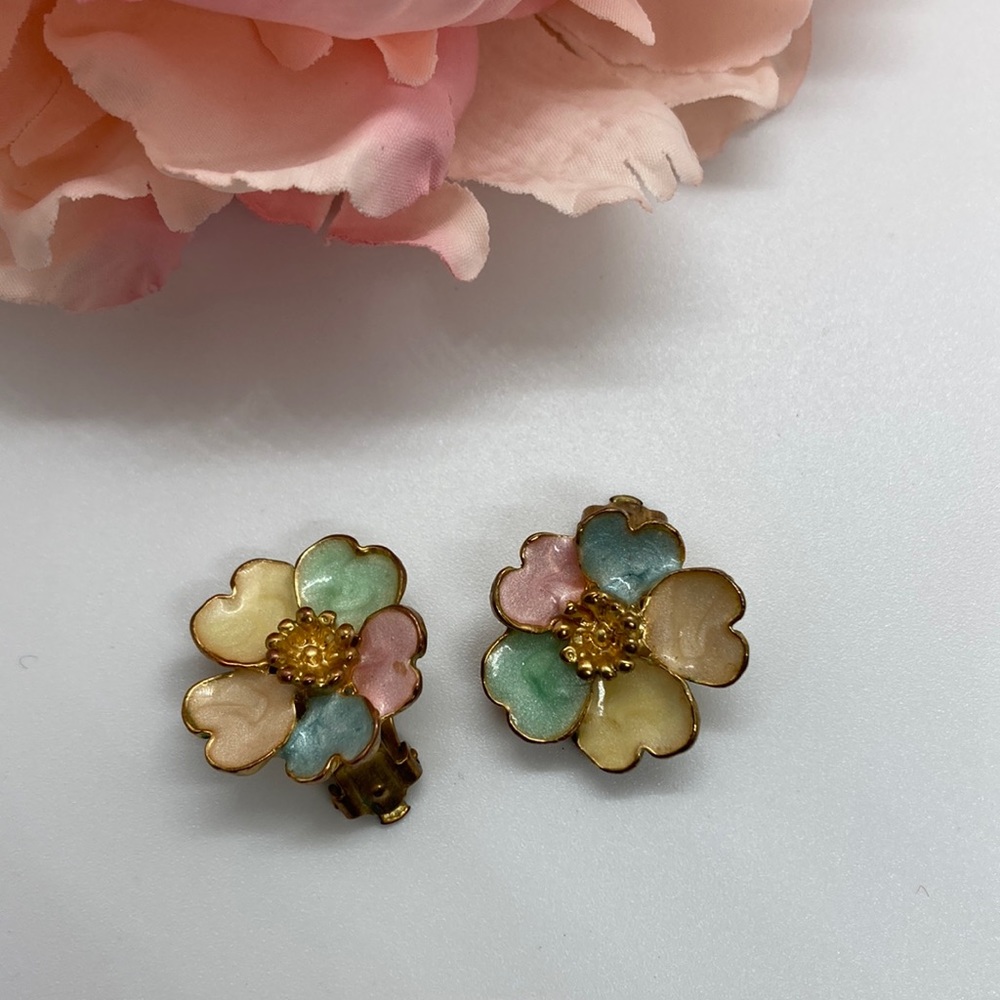 Vintage enameled pastel colored flower clip earrings